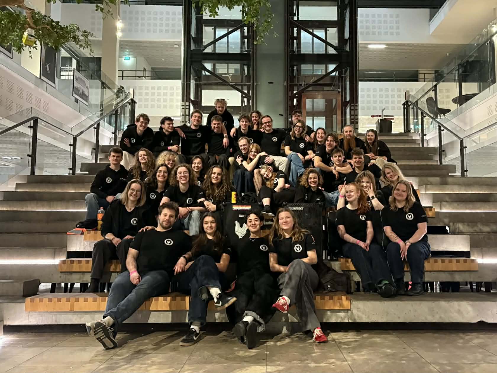 Intro Team party night